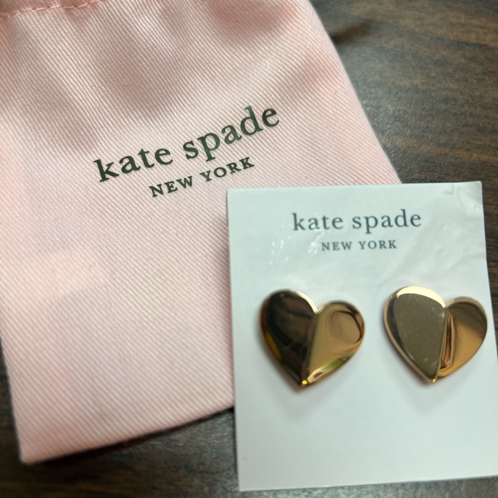 Kate Spade Heritage Spade Heart Earrings